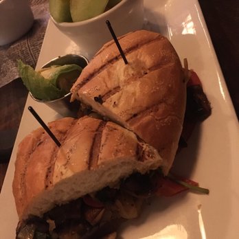 Barrelhouse 101 - Portabella sandwich - American Near Me - Ventura, California Barrelhouse 101 - Portabella sandwich - American Near Me - Ventura, California