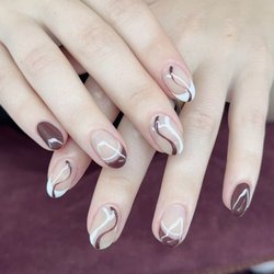 Seoul Glow Spa - Falls nails