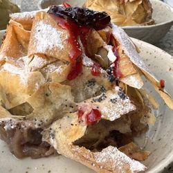 Strudelhaus Poushe - Plum Apple Poppyseed & Apple Vermicelli