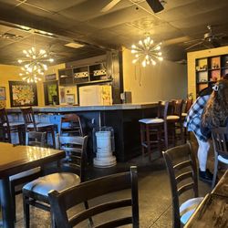 Viola & Agnes' Neo Soul Cafe - The bar area