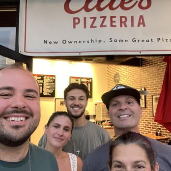 Ellie’s Pizzeria - Family run business - Pizza Near Me - Walnut Creek, California Ellie’s Pizzeria - Family run business - Pizza Near Me - Walnut Creek, California