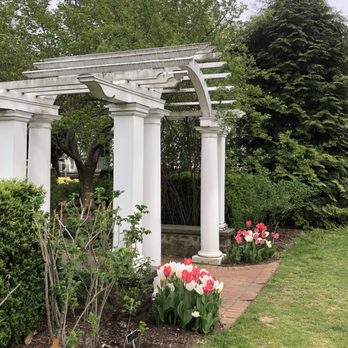 Frelinghuysen Arboretum - Botanical Gardens Near Me - Morristown, New Jersey