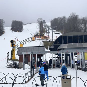 Mount St. Louis Moonstone - Mount St Louis Moonstone - Ski Resorts Near Me - Coldwater, Ontario