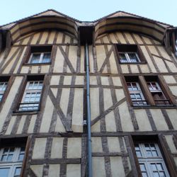 Troyes