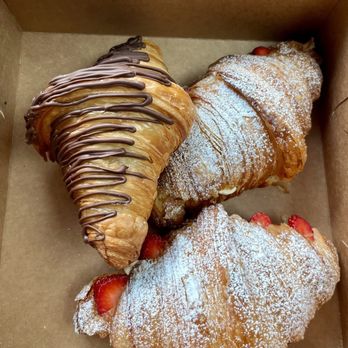 Y&H Buttery Bakery - Chocolate Croissant & Strawberry with French Butter Cream Croissant - Bakeries Near Me - Katy, Texas Y&H Buttery Bakery - Chocolate Croissant & Strawberry with French Butter Cream Croissant - Bakeries Near Me - Katy, Texas