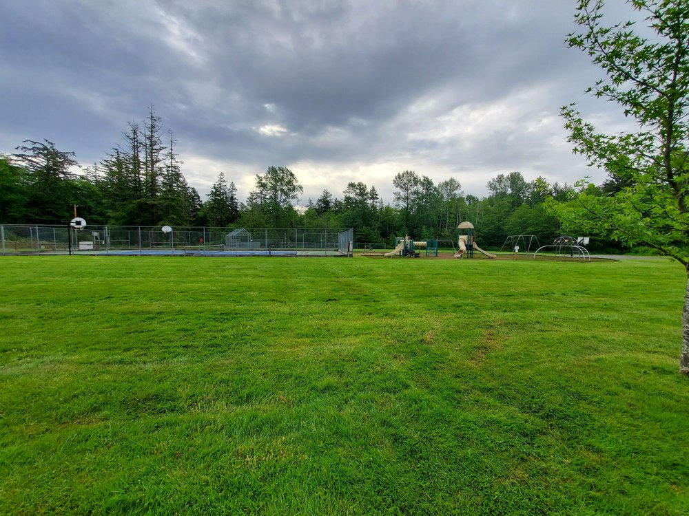 Schoolhouse Park Image