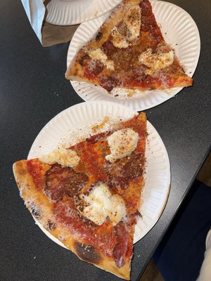 Stevie's Famous Beacon Hill by null