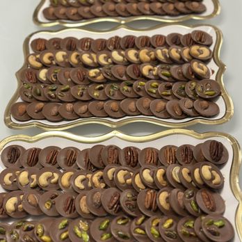 Choco De Bon - Mendiants topped with nuts - Chocolatiers & Shops Near Me - Roseville , California Choco De Bon - Mendiants topped with nuts - Chocolatiers & Shops Near Me - Roseville , California