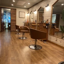 High Tide Salon - View from entrance of salon