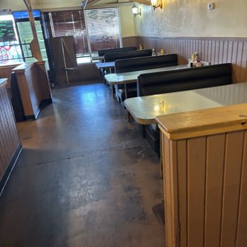 Royal Cafe - Seating - Desserts Near Me - Sun City, Arizona Royal Cafe - Seating - Desserts Near Me - Sun City, Arizona