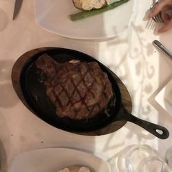 Restaurant Carmenere - Cowboy steak to share