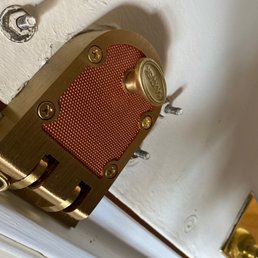 Lock and cylinders were put in