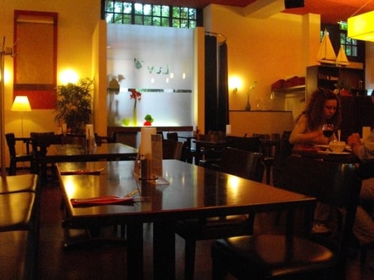 Restaurant Luv by null