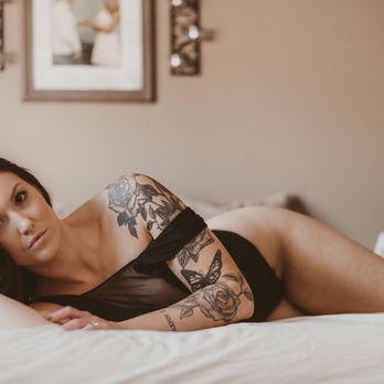 Amanda Adams Photography - Boudoir - Boudoir Photography Near Me Amanda Adams Photography - Boudoir - Boudoir Photography Near Me
