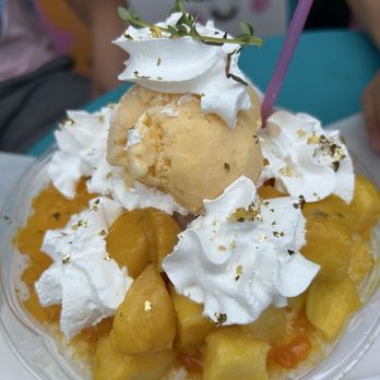 Snack Mood 小吃工坊 - Mango Shaved Ice - Bubble Tea Near Me - Flushing, New York Snack Mood 小吃工坊 - Mango Shaved Ice - Bubble Tea Near Me - Flushing, New York