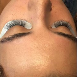 Lash Lounge And Brow Bar