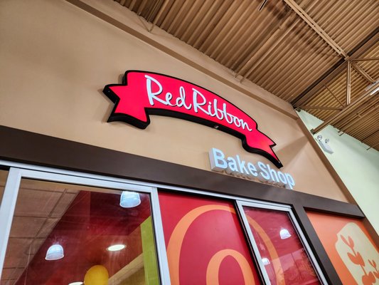 Red Ribbon Bakeshop by null