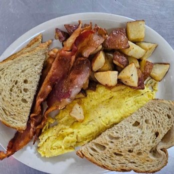 Skillets Country Kitchen - Breakfast & Brunch Near Me - Crossville, Tennessee Skillets Country Kitchen - Breakfast & Brunch Near Me - Crossville, Tennessee