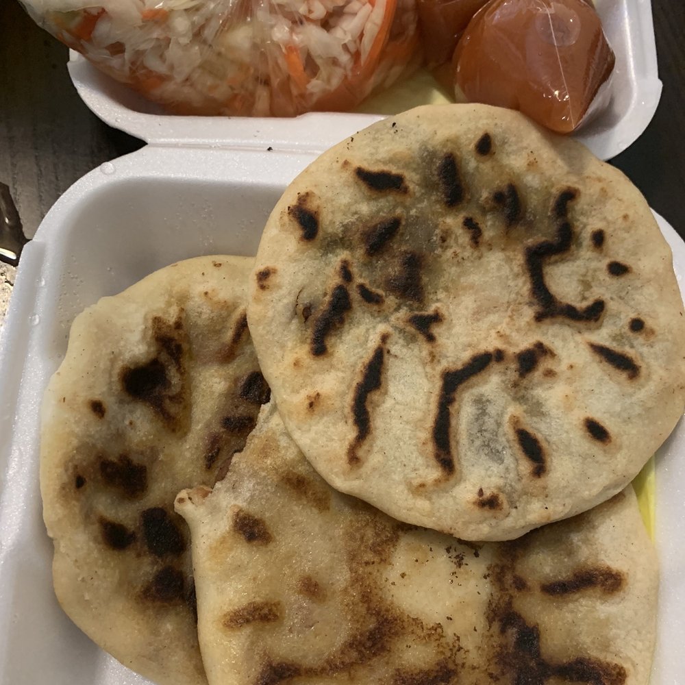 El Michoacano Restaurant - Pupusas!!! Mixta and beans and spinach !! - Mexican Near Me - Huntington Park, California El Michoacano Restaurant - Pupusas!!! Mixta and beans and spinach !! - Mexican Near Me - Huntington Park, California
