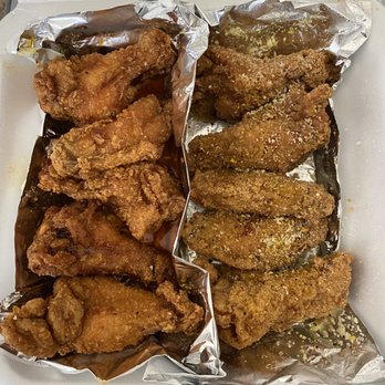 Dream Wings - Honey mustard (left) Lemon Pepper Garlic Parmesan (right) - Chicken Wings Near Me - Houston, Texas Dream Wings - Honey mustard (left) Lemon Pepper Garlic Parmesan (right) - Chicken Wings Near Me - Houston, Texas