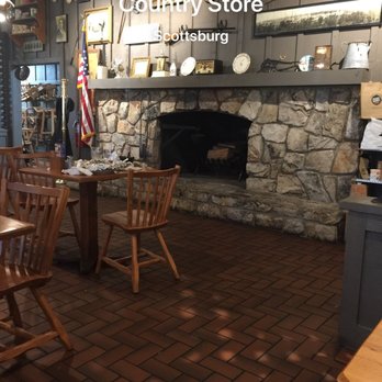 Cracker Barrel Old Country Store - American Near Me - Scottsburg, Indiana