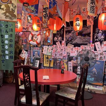 Dragon Sushi - Seating. - Sushi Bars Near Me - Albuquerque, New Mexico
