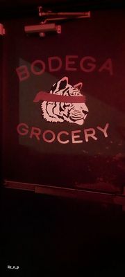 Bodega West 7th by null