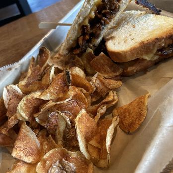 Silver Harbor Brewing Company - Burnt Ends Melt with yummy house-made chips - Breweries Near Me - Saint Joseph, Michigan Silver Harbor Brewing Company - Burnt Ends Melt with yummy house-made chips - Breweries Near Me - Saint Joseph, Michigan
