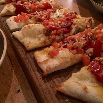 Scaddabush - pomodora pizza - Italian Near Me - Mississauga, Ontario