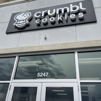 Crumbl - Gladstone - Bakeries Near Me - Kansas City, Missouri Crumbl - Gladstone - Bakeries Near Me - Kansas City, Missouri