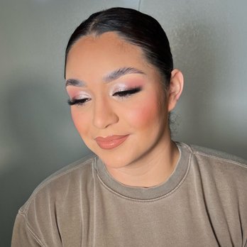 MUA.ESLIE - Makeup Artists Near Me MUA.ESLIE - Makeup Artists Near Me
