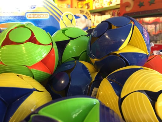 G Willikers Toy Shoppe by null