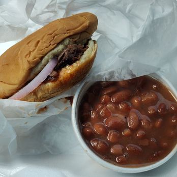 Woody's Smokehouse - Southbound - Slice Brisket Sandwich and Beans - Bakeries Near Me - Centerville, Texas Woody's Smokehouse - Southbound - Slice Brisket Sandwich and Beans - Bakeries Near Me - Centerville, Texas
