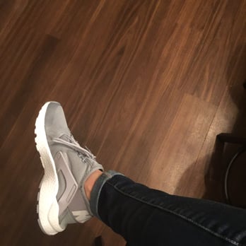 nike running store fashion valley