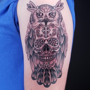 Black Dagger Tattoo - Owl with sugar skull by Eric Solis - Tattoo Near Me - Austin, Texas