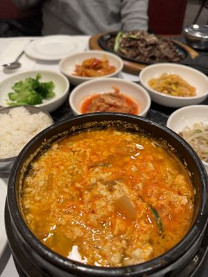 Kings Restaurant (Korean Cuisine) by null