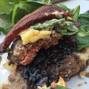Cody's La Jolla - inside of codys burger cooked medium - Breakfast & Brunch Near Me - La Jolla, California