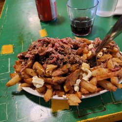 Restaurant La Chaumiere - Poutine Obelix