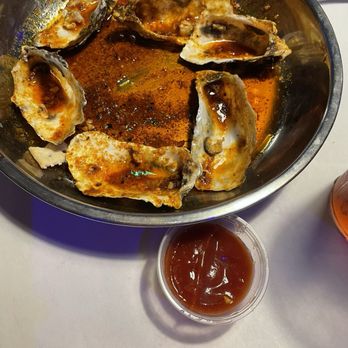 King Claw - Juicy Seafood & Bar - Steamed Oysters with King Crab butter - Desserts Near Me - Rome, Georgia King Claw - Juicy Seafood & Bar - Steamed Oysters with King Crab butter - Desserts Near Me - Rome, Georgia