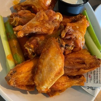 Miller's Ale House - FRESH CHICKEN WINGS- 12 WINGS mid - Sports Bars Near Me - Winter Garden, Florida Miller's Ale House - FRESH CHICKEN WINGS- 12 WINGS mid - Sports Bars Near Me - Winter Garden, Florida