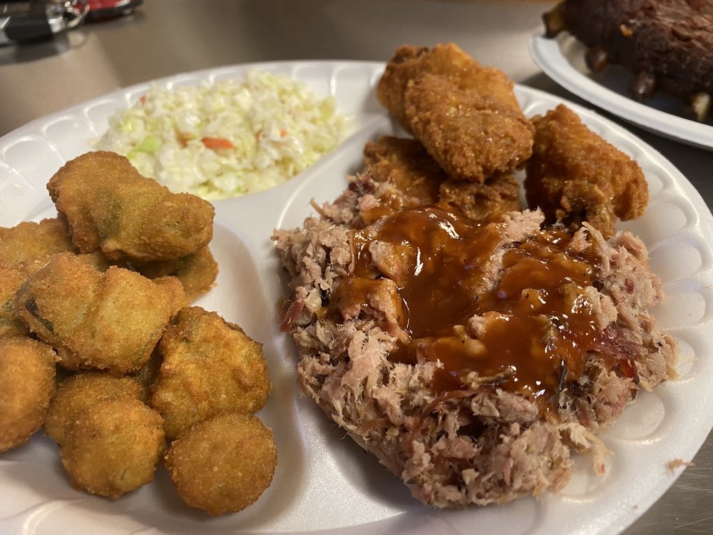 BBQ SHACK Updated October 2024 10 Photos & 16 Reviews 228 E