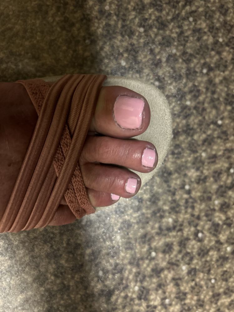SNS Nails & Spa Logo
