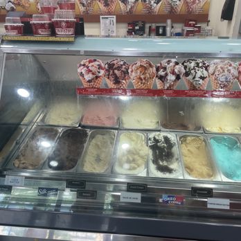 Cold Stone Creamery - Ice Cream & Frozen Yogurt Near Me - Evanston, Illinois