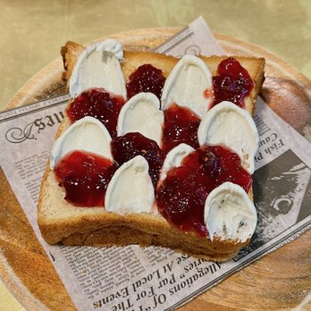 Davelle - Berry and Cream Cheese Toast - Japanese Near Me - New York, New York Davelle - Berry and Cream Cheese Toast - Japanese Near Me - New York, New York