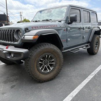 World Famous 4x4 - Auto Repair Near Me - Burbank, California