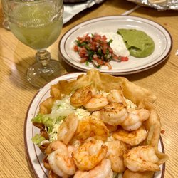 El Campesino - Grilled Taco Salad with Shrimp
