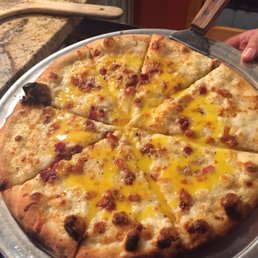 Carbonara Pizza
