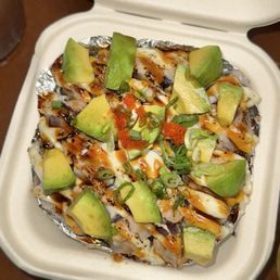 Torched garlic butter ahi with avocado added Torched garlic butter ahi with avocado added