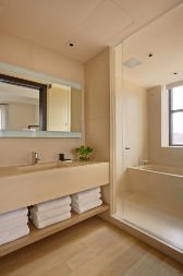 The New York EDITION by null