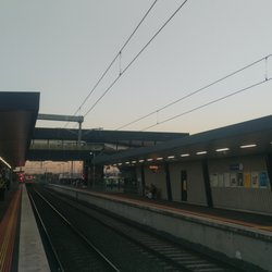 Thomastown railway station, Melbourne - Platform